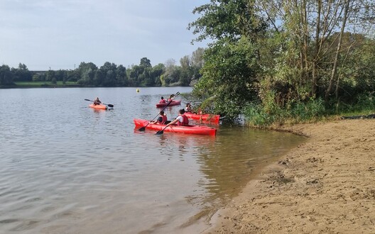 kayaks op het water