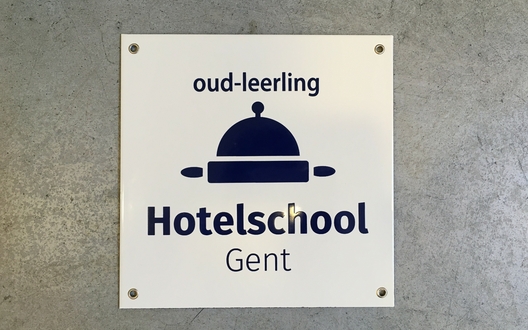 Gevelbordje Hotelschool Gent