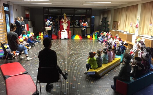 Sint op school