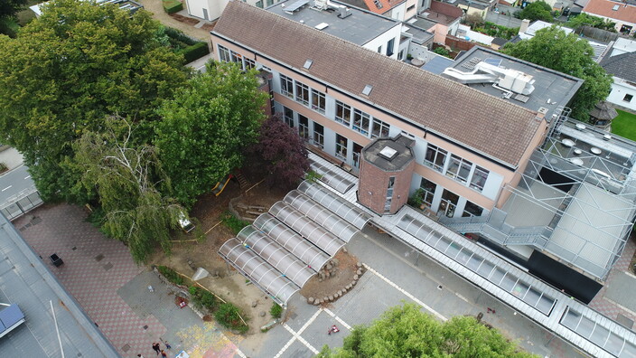 luchtfoto school