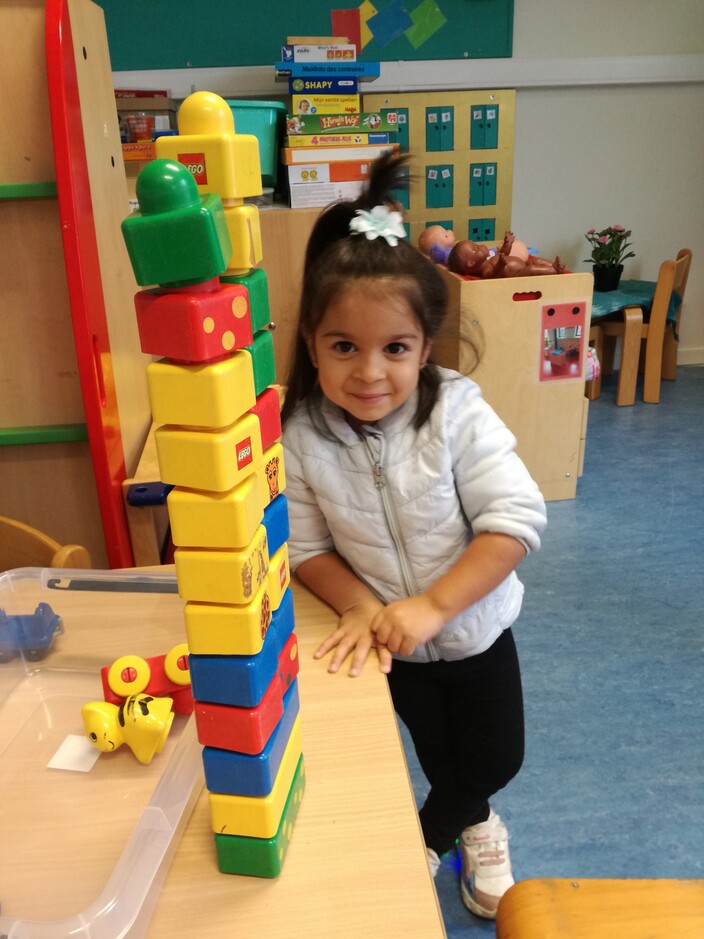 Raya bouwde een hoge toren