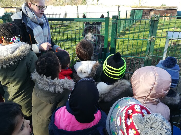 Naar de boerderij