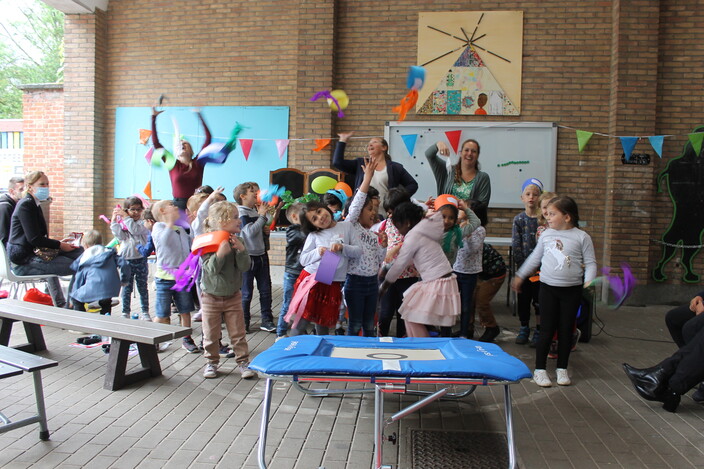 De sprong FEEST