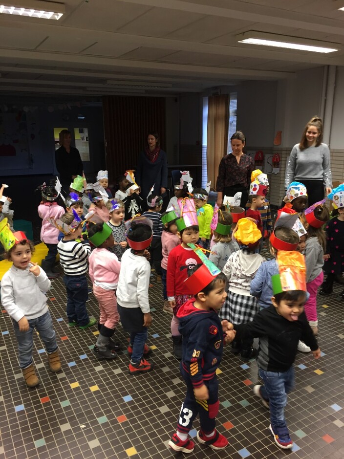 e dansen voor Sint en Piet